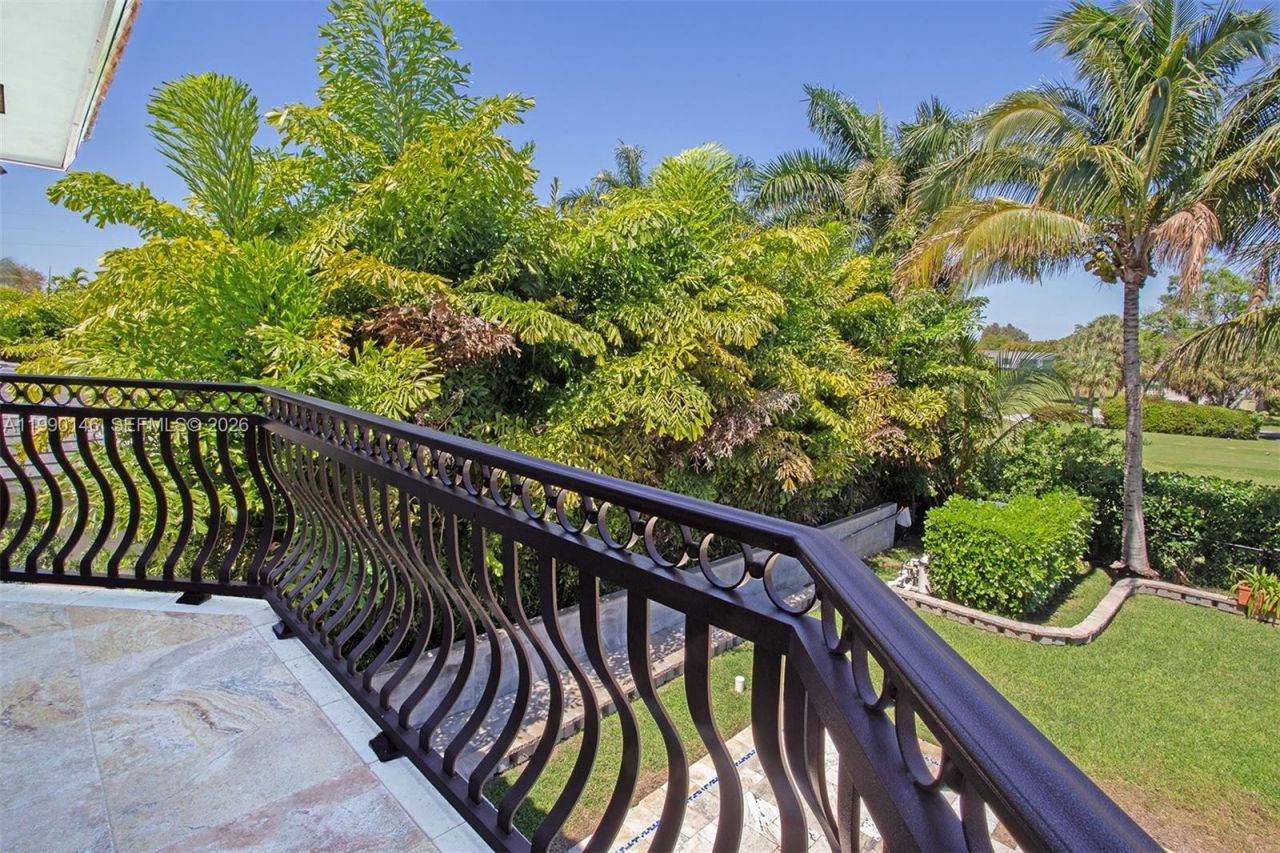 545 S Shore Dr, Miami Beach, FL 33141 Photo
