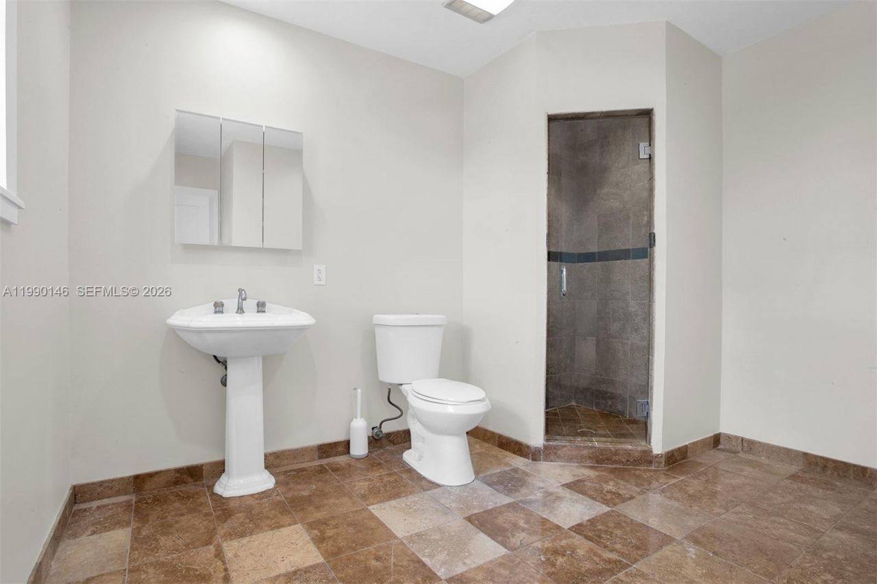 545 S Shore Dr, Miami Beach, FL 33141 Photo