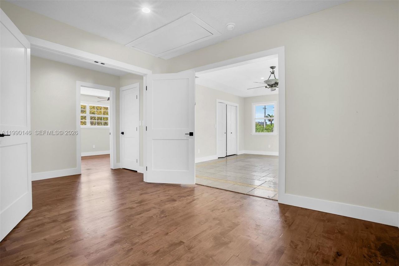 545 S Shore Dr, Miami Beach, FL 33141 Photo