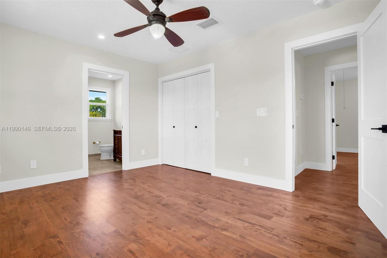 545 S Shore Dr, Miami Beach, FL 33141 Photo