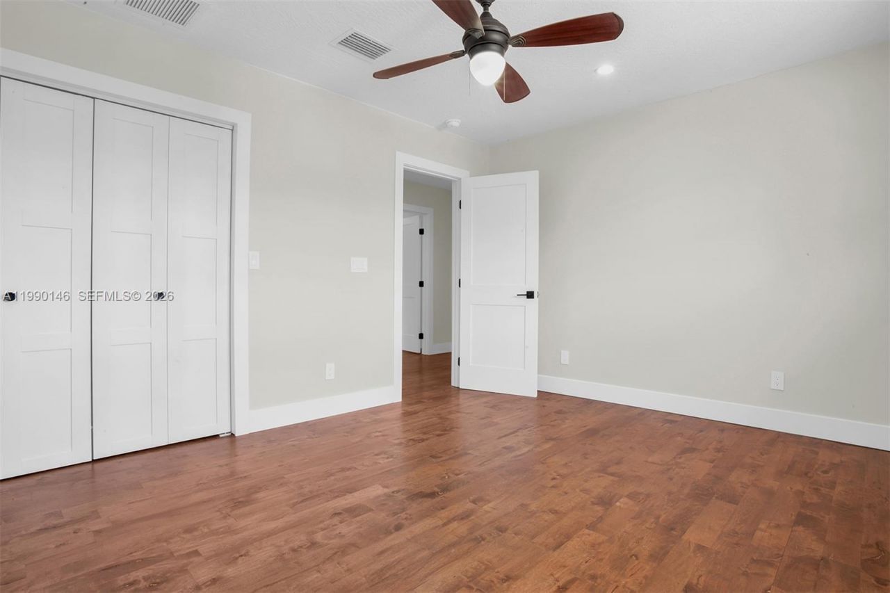 545 S Shore Dr, Miami Beach, FL 33141 Photo