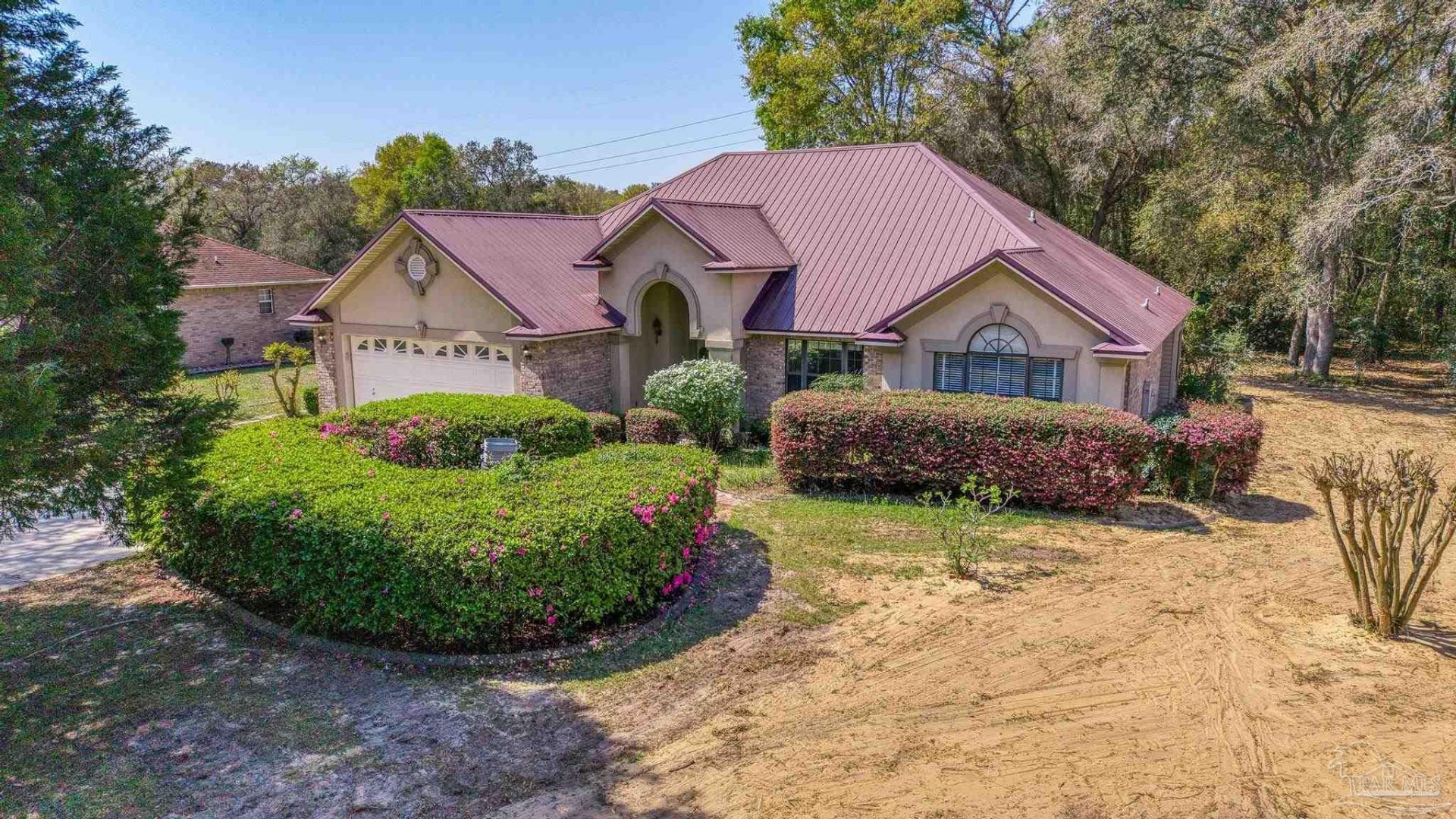 321 Skyline Cir, Crestview, FL 32539 Main Photo