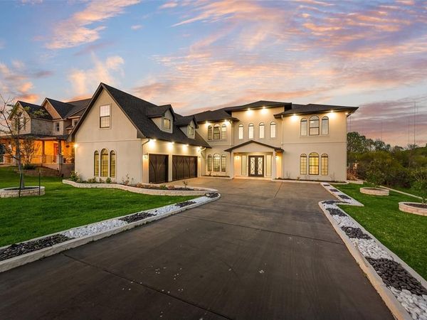 464 Breezeway Court, Cedar Hill, TX 75104