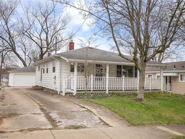401 Moody Street , Akron, OH 44305