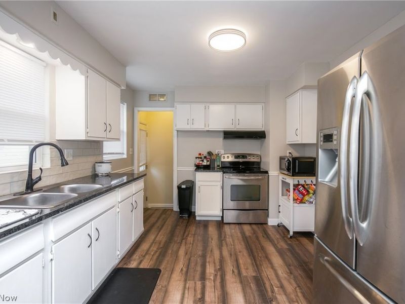 401 Moody Street, Akron, OH 44305 Photo 9