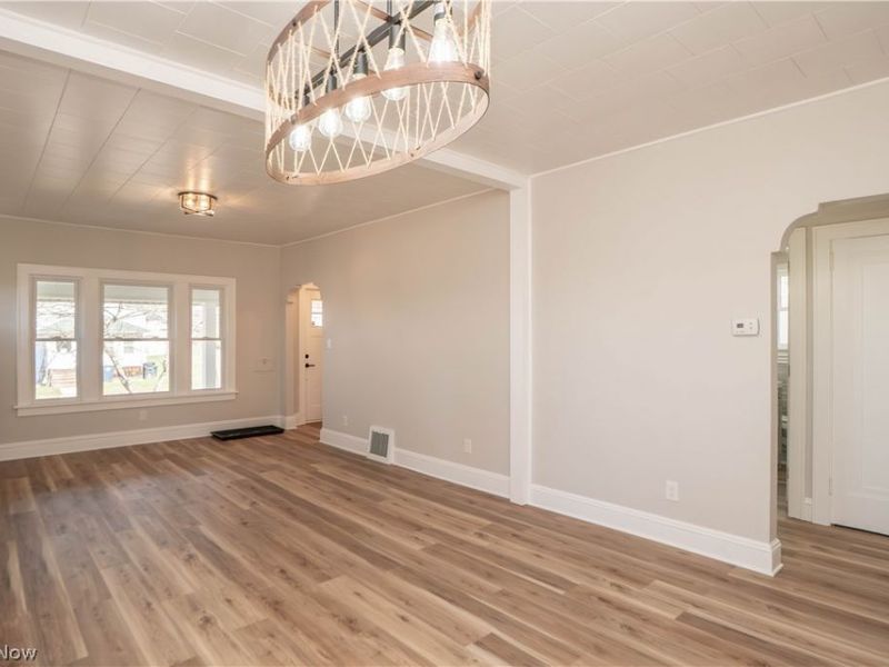 16 E Catawba Avenue, Akron, OH 44301 Photo 11