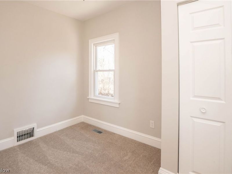 16 E Catawba Avenue, Akron, OH 44301 Photo 16