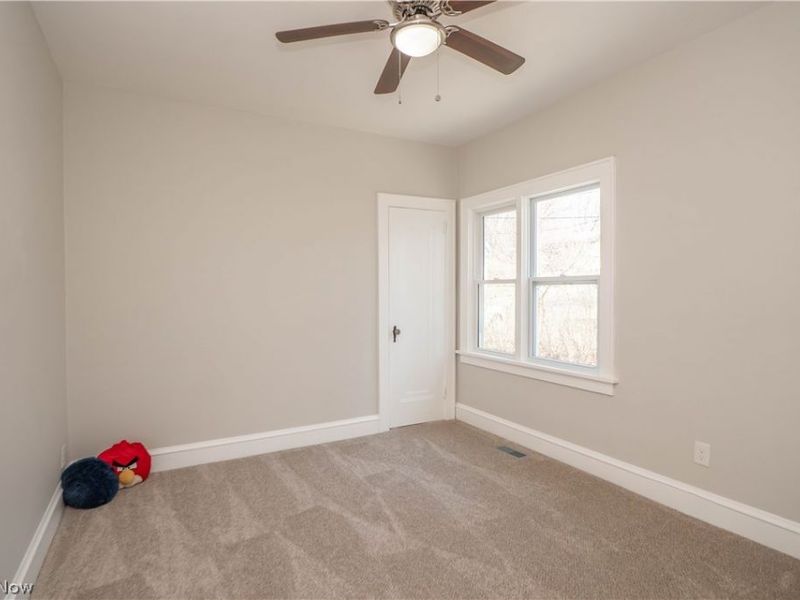 16 E Catawba Avenue, Akron, OH 44301 Photo 17