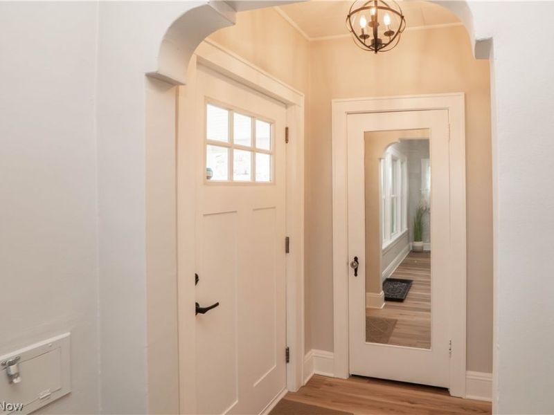 16 E Catawba Avenue, Akron, OH 44301 Photo 3