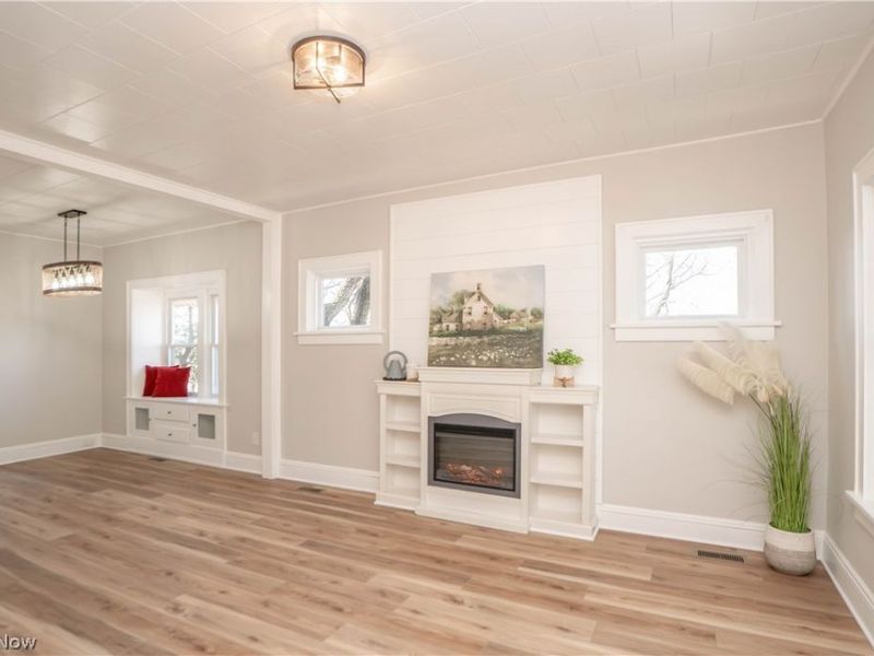 16 E Catawba Avenue, Akron, OH 44301 Photo 5