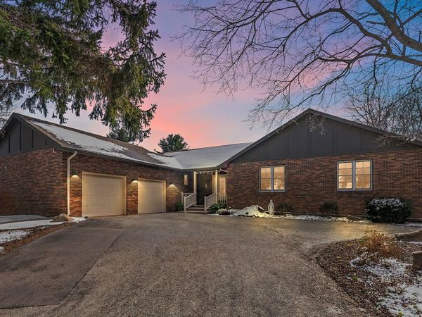 1562 W Tiffany Woods Drive, La Porte, IN 46350