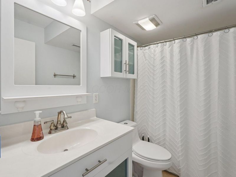 1605 Lafayette Drive, Columbus, OH 43220 Photo 15