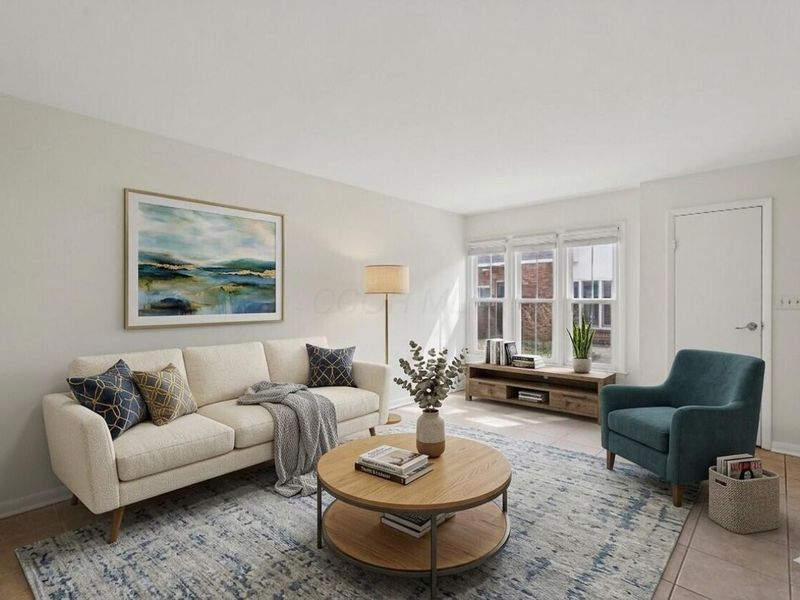 1605 Lafayette Drive, Columbus, OH 43220 Photo 3