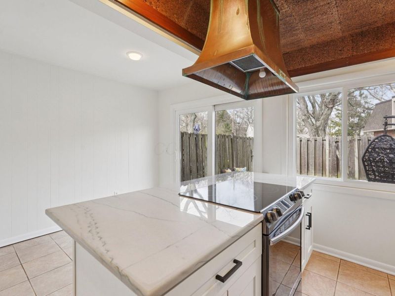 1605 Lafayette Drive, Columbus, OH 43220 Photo 9