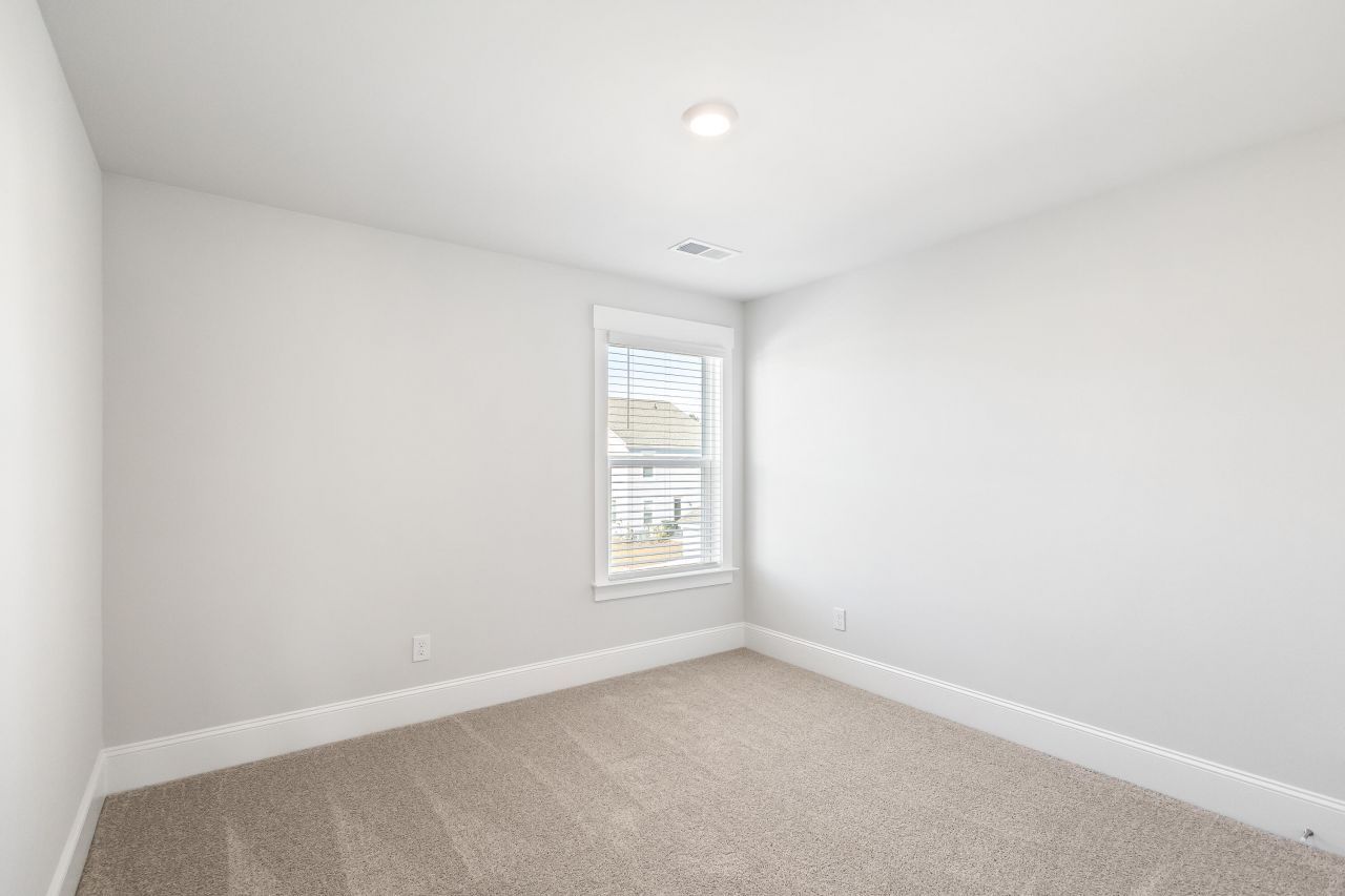 824 Castle Hill Drive Photo 26