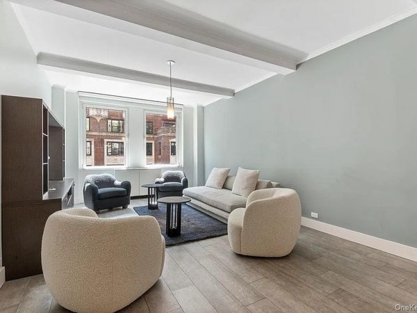 111 East 56th Street, Unit 1102, New York (Manhattan), NY 10022