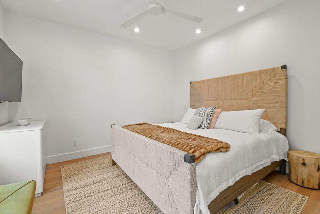 226 Oleander Avenue, Unit 3, Palm Beach, FL 33480 Photo