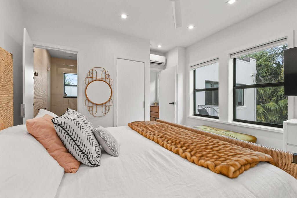 226 Oleander Avenue, Unit 3, Palm Beach, FL 33480 Photo