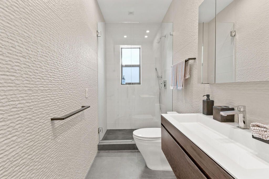 226 Oleander Avenue, Unit 3, Palm Beach, FL 33480 Photo