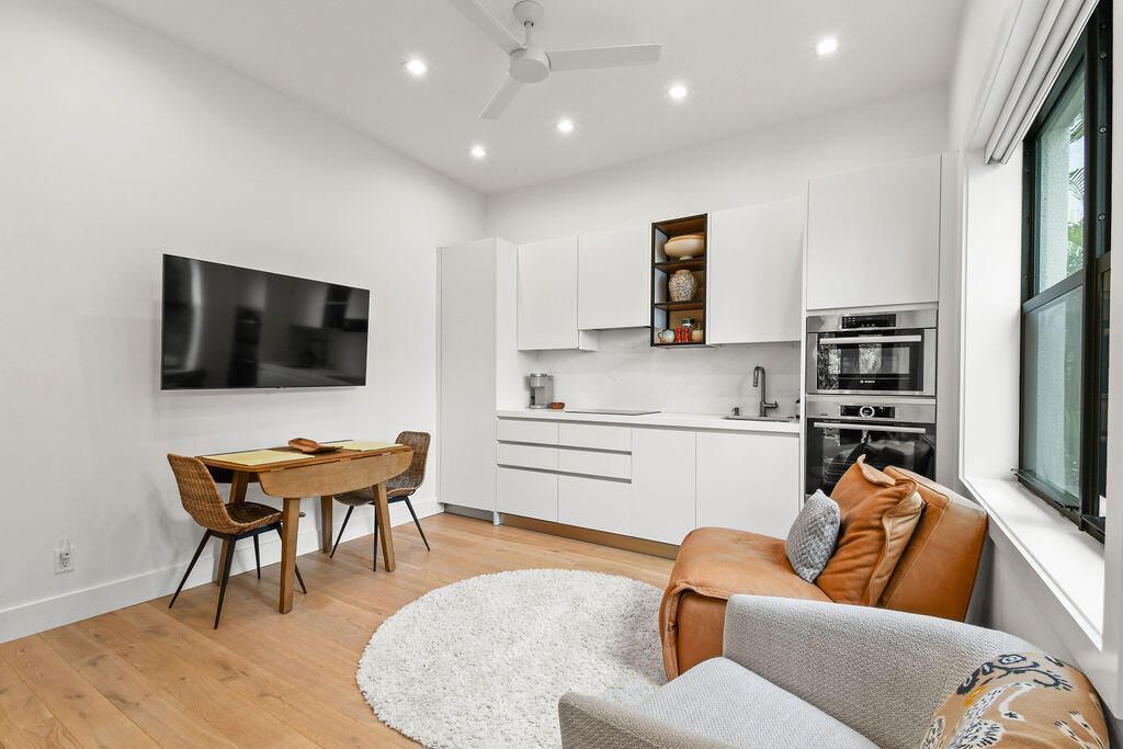 226 Oleander Avenue, Unit 3, Palm Beach, FL 33480 Photo