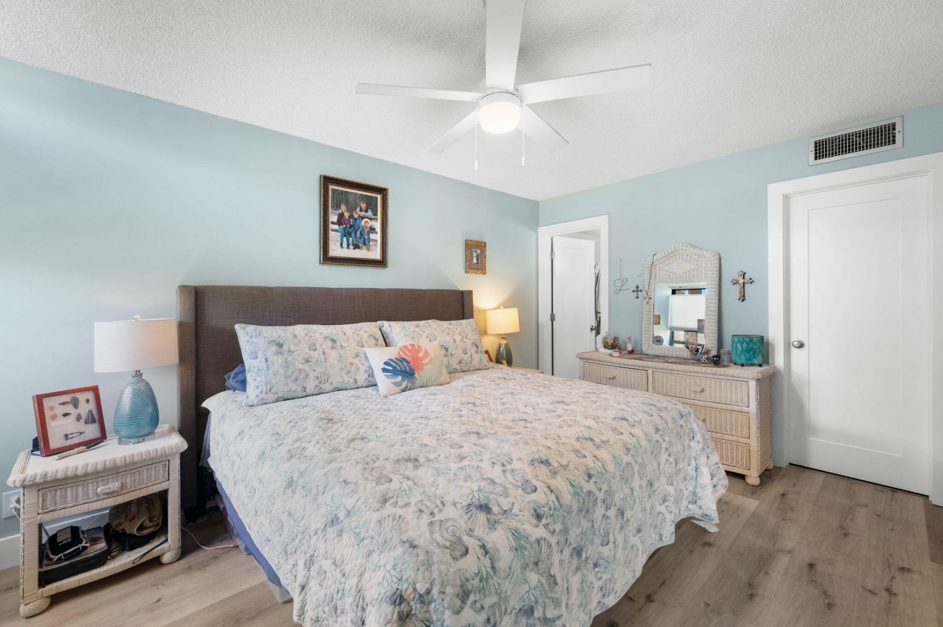 3412 NE Causeway Boulevard, Unit 102, Hutchinson Island, FL 34957 Photo