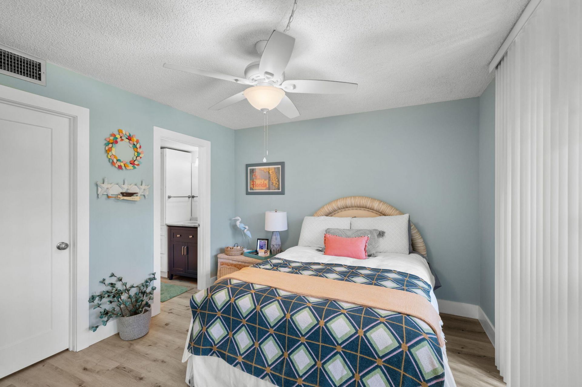 3412 NE Causeway Boulevard, Unit 102, Hutchinson Island, FL 34957 Photo