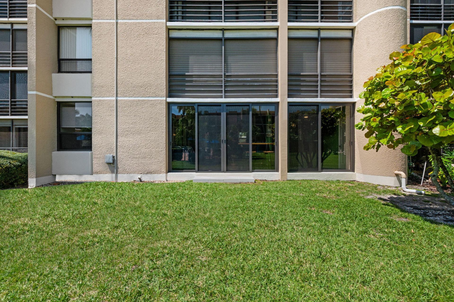 3412 NE Causeway Boulevard, Unit 102, Hutchinson Island, FL 34957 Photo