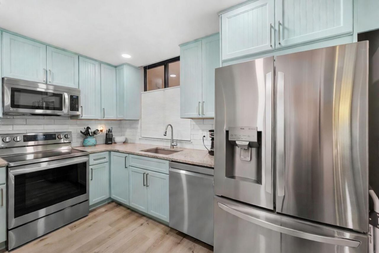 3412 NE Causeway Boulevard, Unit 102, Hutchinson Island, FL 34957 Photo