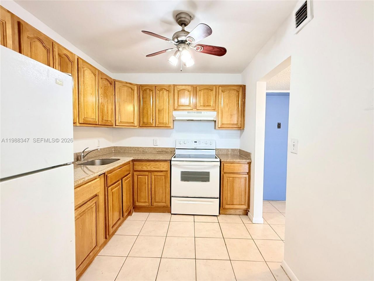 1300 NE Miami Gardens Dr , Unit 804E, Miami, FL 33179 Photo
