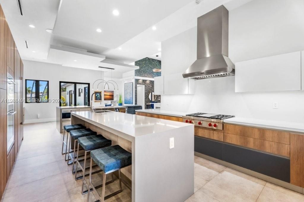 12885 N Bayshore Dr, North Miami, FL 33181 Photo