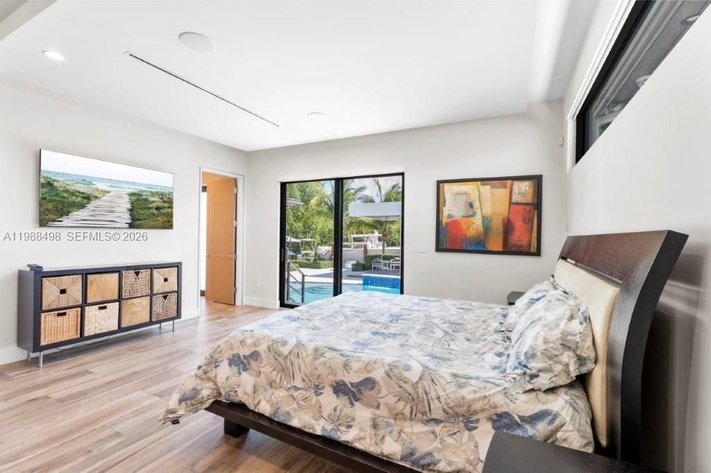 12885 N Bayshore Dr, North Miami, FL 33181 Photo