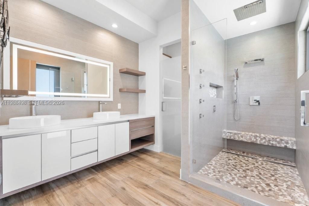 12885 N Bayshore Dr, North Miami, FL 33181 Photo