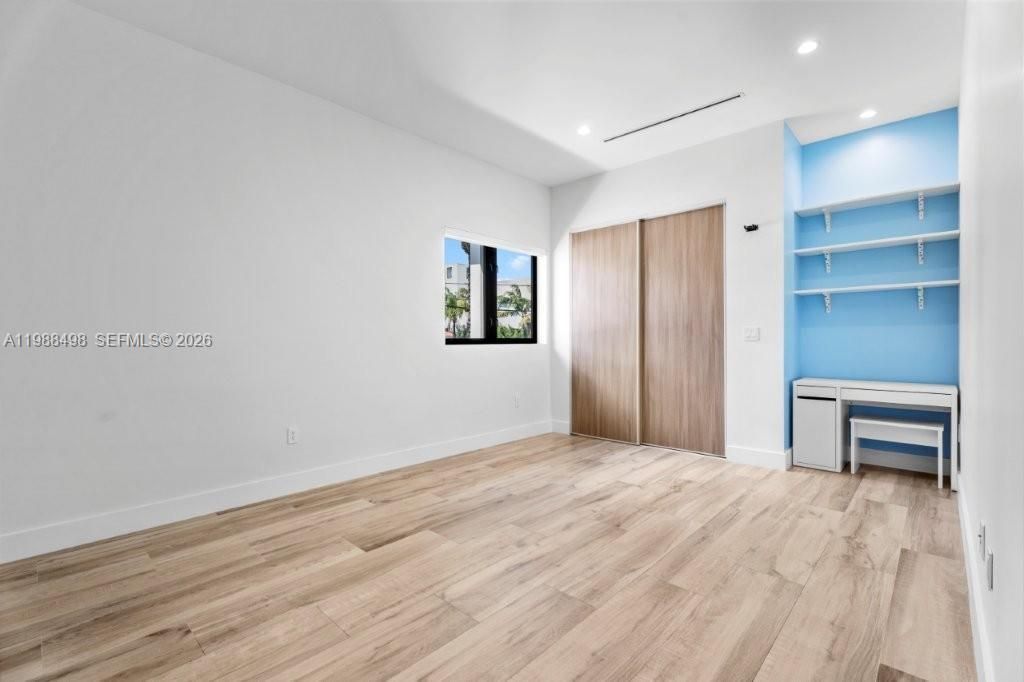 12885 N Bayshore Dr, North Miami, FL 33181 Photo