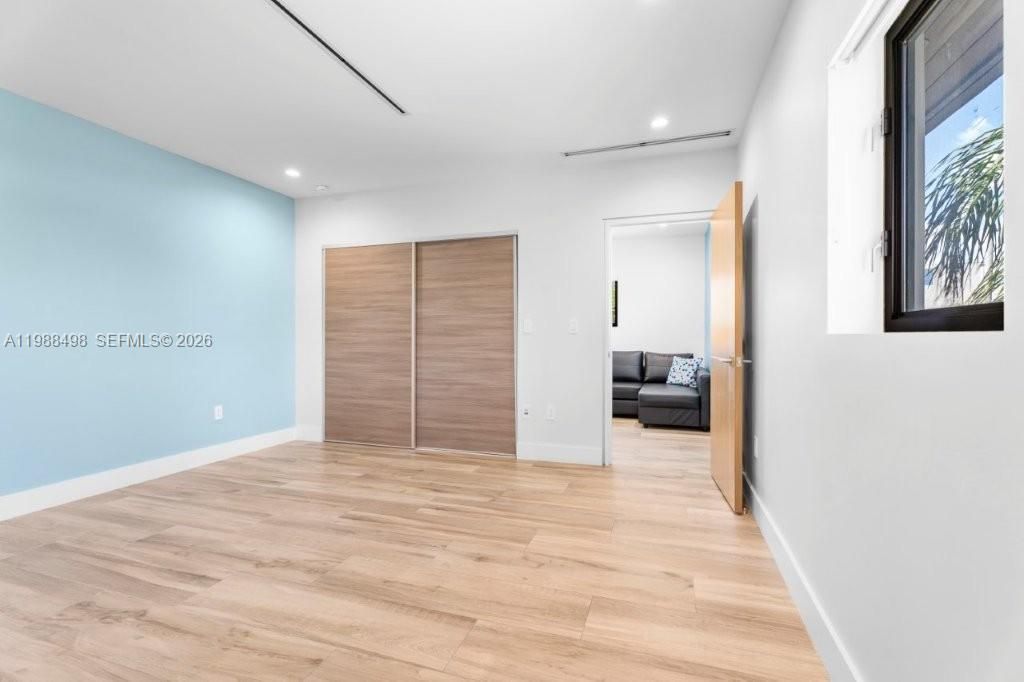 12885 N Bayshore Dr, North Miami, FL 33181 Photo