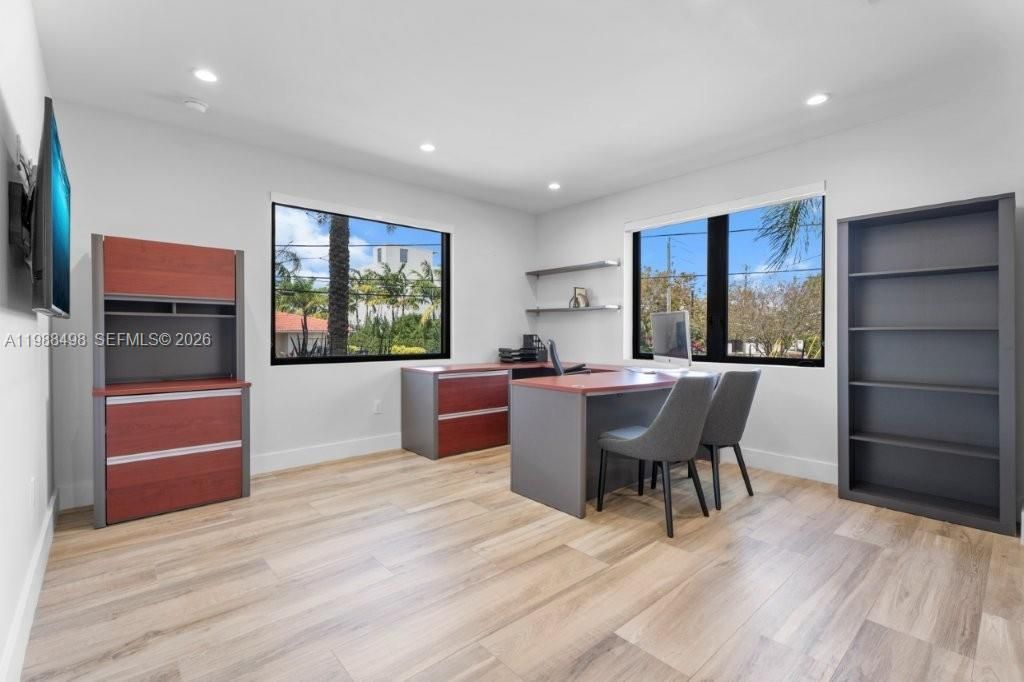 12885 N Bayshore Dr, North Miami, FL 33181 Photo