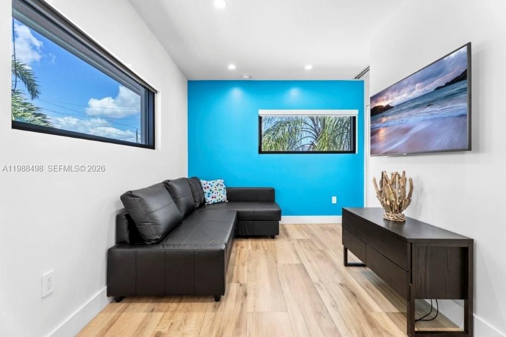 12885 N Bayshore Dr, North Miami, FL 33181 Photo