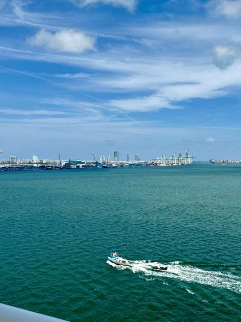 770 Claughton Island Dr , Unit 1216, Miami, FL 33131 Photo