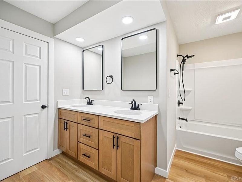 955 Oak Dale Drive, Xenia, OH 45385 Photo 13