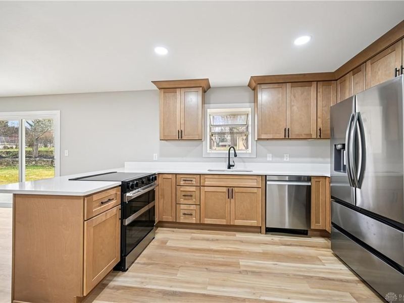 955 Oak Dale Drive, Xenia, OH 45385 Photo 7