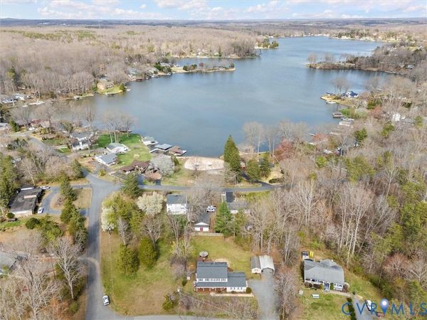 364 Poplar Drive , Louisa, VA 23093