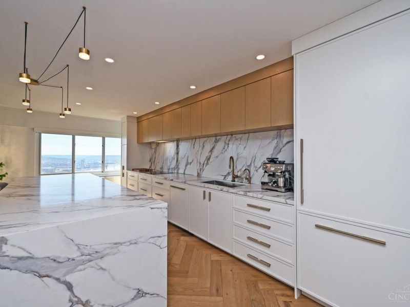 2200 Victory Parkway, Unit 2002, Cincinnati, OH 45206 Photo 12