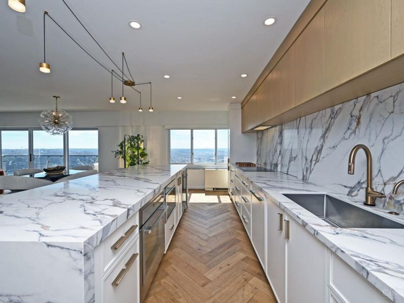 2200 Victory Parkway, Unit 2002, Cincinnati, OH 45206 Photo 13