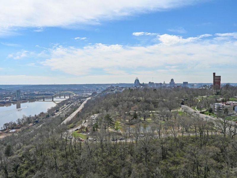2200 Victory Parkway, Unit 2002, Cincinnati, OH 45206 Photo 48