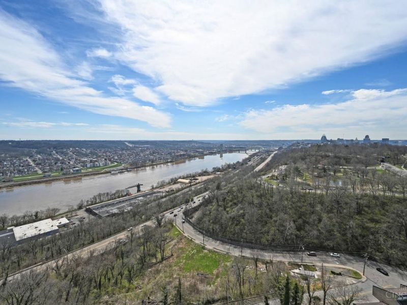 2200 Victory Parkway, Unit 2002, Cincinnati, OH 45206 Photo 49