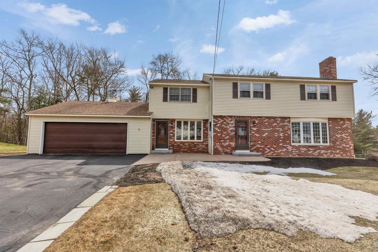 22 Taschereau Boulevard, Nashua, NH 03062 Main Photo