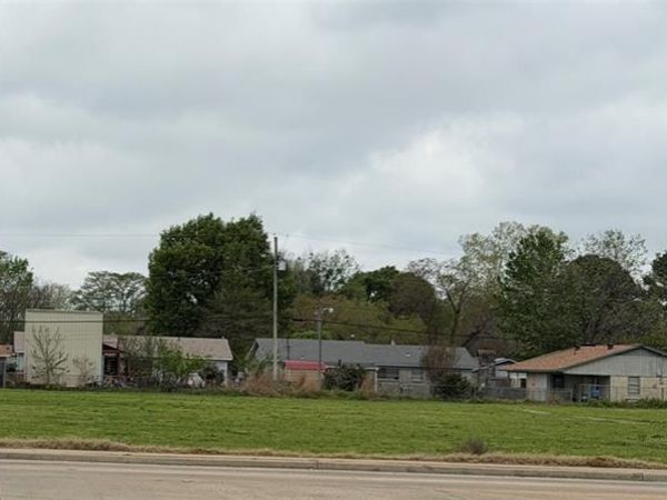 1405 Swan Lake Road , Bossier City, LA 71111