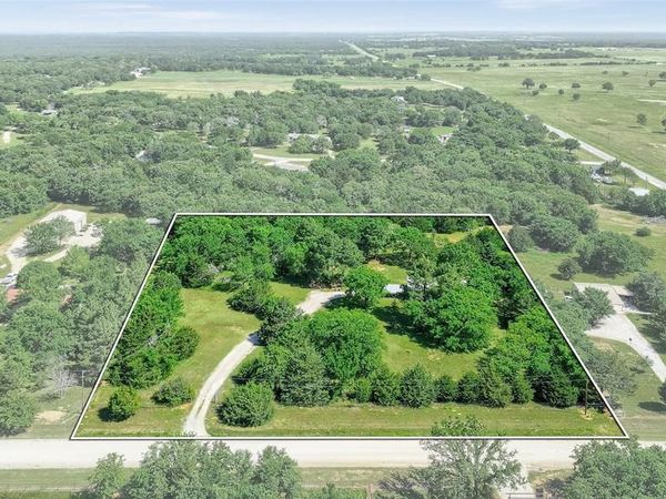 81 CR 118 , Whitesboro, TX 76273