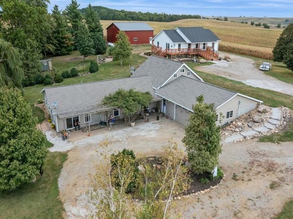 7812 & 7824 N 67th Avenue E, Kellogg, IA 50135