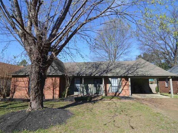 2717 DEER GLADE LN, Memphis, TN 38133