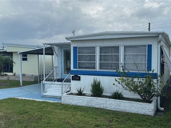 1704 PENNSYLVANIA AVENUE, BRADENTON, FL 34207